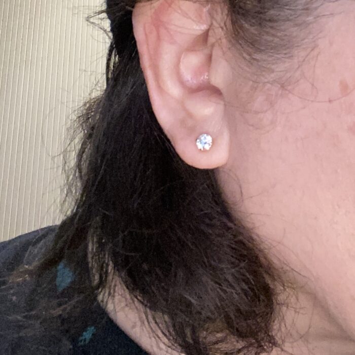 美しさの証明　ダイヤモンドピアス